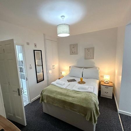 Newmarket Road Studios And Suites By Tas Accommodations 캠브리지 외부 사진