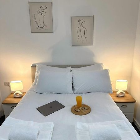 Newmarket Road Studios And Suites By Tas Accommodations 캠브리지 외부 사진