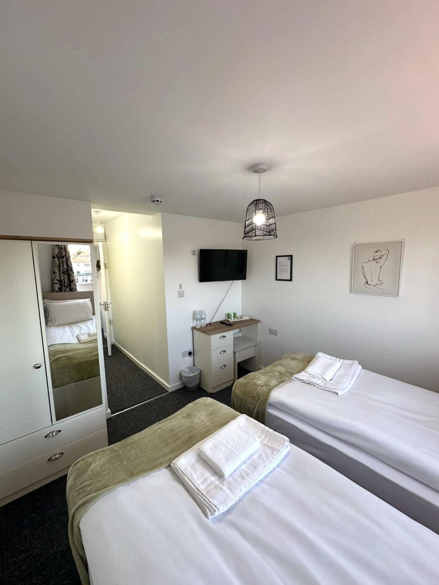 Newmarket Road Studios And Suites By Tas Accommodations 캠브리지 외부 사진