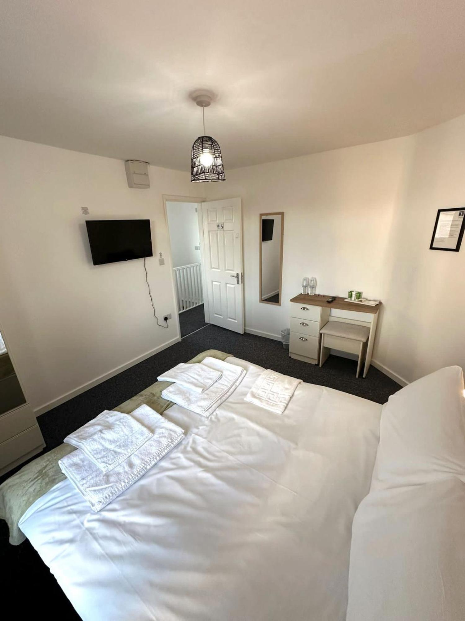 Newmarket Road Studios And Suites By Tas Accommodations 캠브리지 외부 사진